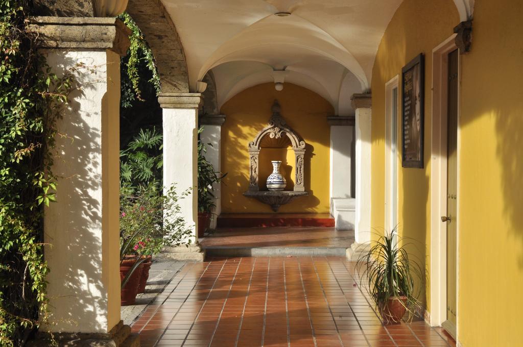 Отель Mision Guadalajara Centro Historico Экстерьер фото